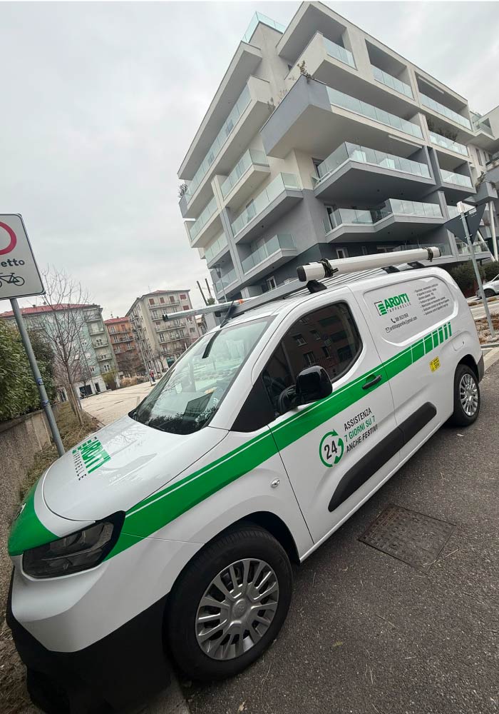 ARDITI TAPPARELLE PORTE BLINDATE SERRATURE ZANZARIERE INFISSI SERRAMENTI INFERRIATE E CASSONETTI TAPPARELLE